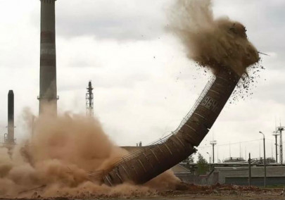 Демонтаж высотных промышленных труб